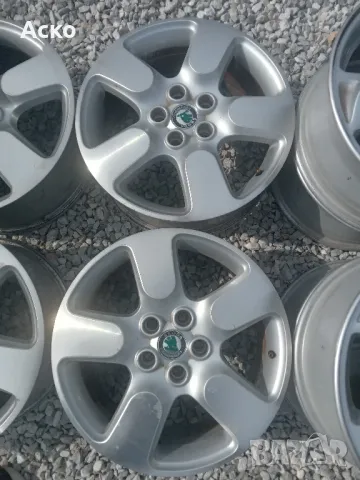 5x112..17цола 7j ET50 оригинални Skoda, снимка 2 - Гуми и джанти - 47602826