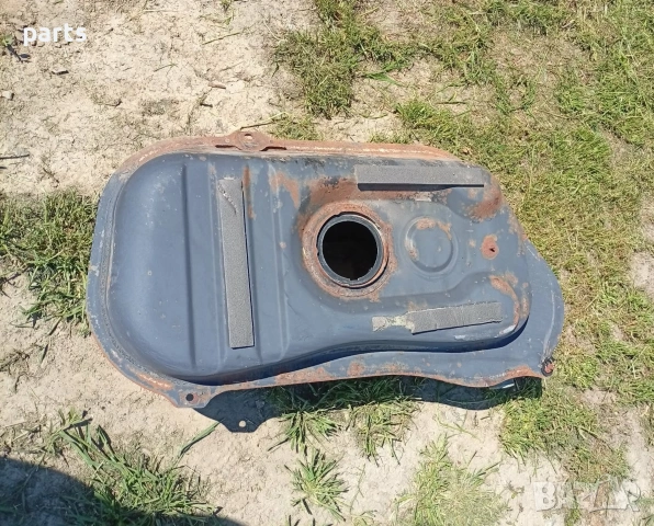 Метален Резервоар Рено 19, снимка 5 - Части - 54349291