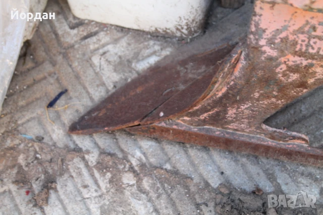 Стар плуг, снимка 10 - Антикварни и старинни предмети - 50918057