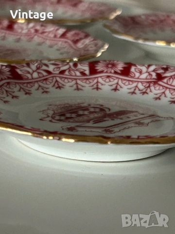 Пет броя Bavaria порцеланови чинии с позлата , снимка 7 - Колекции - 53983654