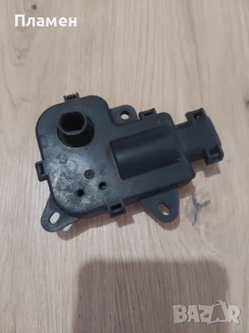 Моторче клапа парно за Рено Лагуна 2, снимка 2 - Части - 48867163