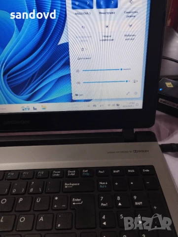 лаптоп MEDION E 6429 цена 180лв, снимка 4 - Лаптопи за дома - 50488680