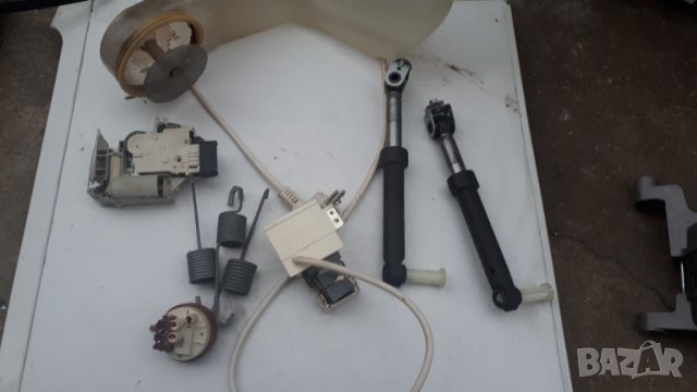 Продавам на части пералня със сушилня Ariston Hotpoint AQGMD 129 , снимка 2 - Перални - 38584880