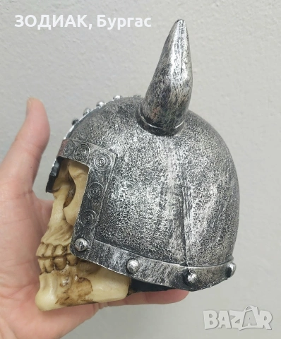 Статуетка ЧЕРЕП, снимка 3 - Декорация за дома - 48741375