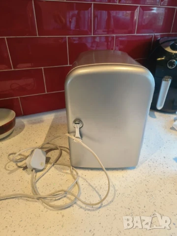 Мини хладилниче на 12 и 220 V - Внос от ГЕРМАНИЯ, снимка 1