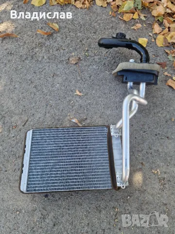 Радиатор на парното за Mercedes w203 C-Class , снимка 2 - Части - 47916906