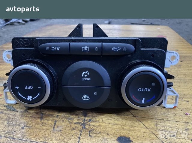 Mazda CX-7 2.2d 2010година Управление Климатроник