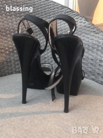 Високи обувки, снимка 9 - Дамски обувки на ток - 31777976