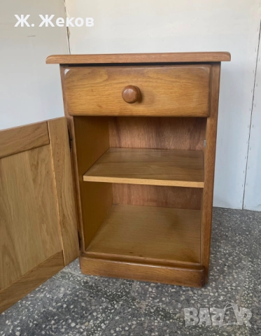 Дъбово нощно шкафче, снимка 3 - Шкафове - 52876938