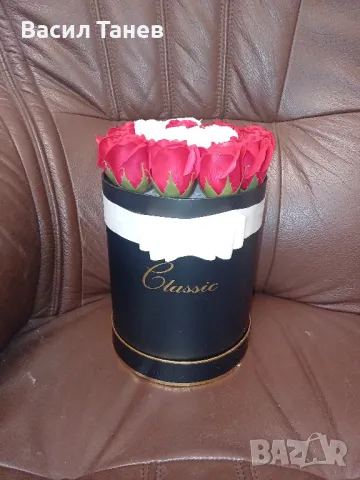 Кутия от вечни сапунени рози, снимка 2 - Ръчно изработени сувенири - 49235255
