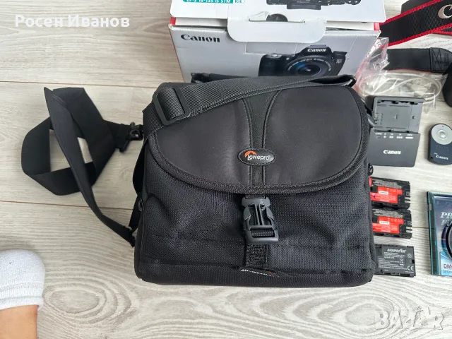 Canon EOS 70D с обектив EFS 18-135mm IS STM и аксесоари, снимка 5 - Фотоапарати - 56106979