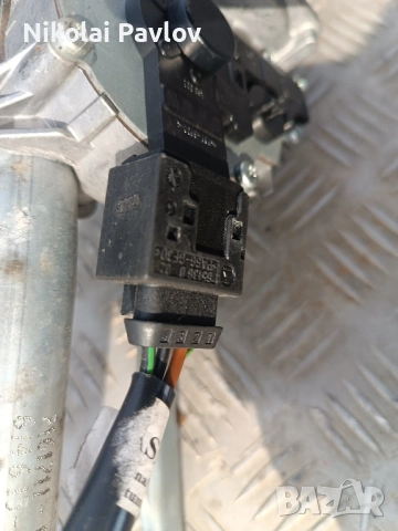 Механизъм моторче чистачки за БМВ Е 90 Е91 , снимка 3 - Части - 51707931