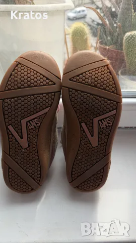 Vans Hylane 39ти номер, снимка 5 - Кецове - 56462259