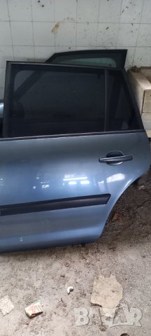 Врати за Citroen C4 Grand Picasso, снимка 2 - Части - 40623571