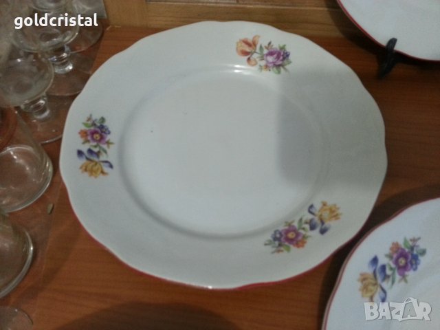 Стар български порцелан чинии плитки за основно , снимка 3 - Антикварни и старинни предмети - 37693515