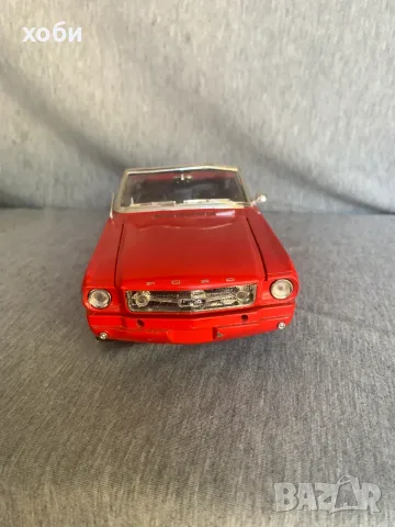 количка  Ford Mustang Convertible от 1966 г.   1:18, снимка 2 - Колекции - 55970720
