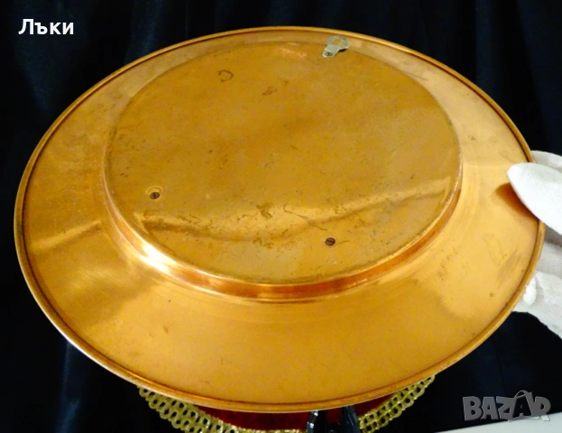 Медна чиния за стена,пано с портрет на дама,лице,профил. , снимка 2 - Антикварни и старинни предмети - 54045550