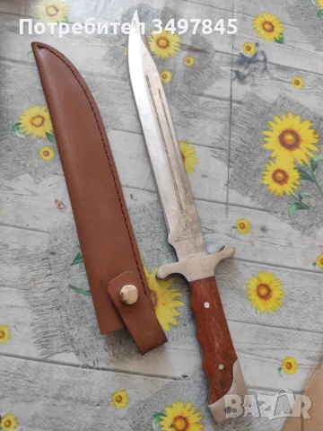 Нов нож Американски не е използван но от стоене на места е излязла ръжда., снимка 1