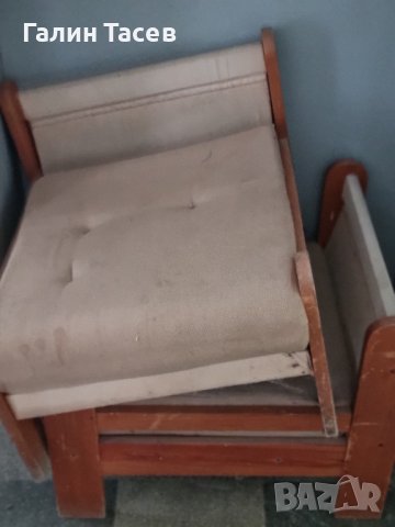 Продавам мебели-шкафове ,бюра,маси,дивани,фотьойли,табуретки и др., снимка 15 - Гардероби - 42100247