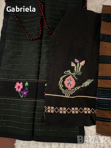 Шест народни престилки, снимка 2 - Антикварни и старинни предмети - 53106577