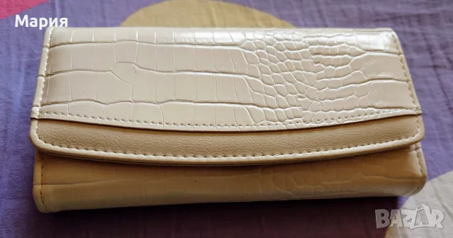 Голям дамски портфейл, снимка 2 - Портфейли, портмонета - 49880404