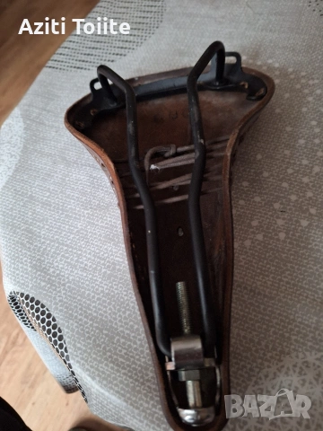 седалка, снимка 2 - Части за велосипеди - 54014190