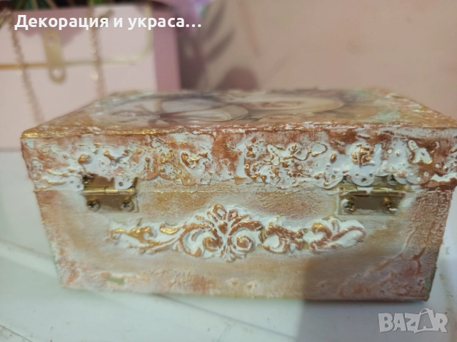 Бутикова кутийка за сватбени халки в бароков стил , снимка 4 - Декорация - 52567073