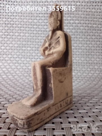 Египетска статуетка на Египетска Богиня , от камък
