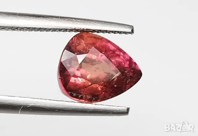 Рядък Падпараджа сапфир 1.55кт! Сертифициран! Нов!, снимка 8 - Пръстени - 46510602