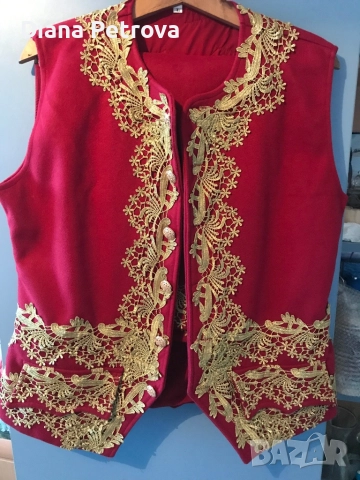 Карнавален костюм от три части става и костюм за Дядо Коледа или за театрални представления , снимка 3 - Други - 52826969