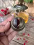 Рядко срещана стъклена лампа с фитил Стабилна стъклена основа на столче, релефна декорация , снимка 5