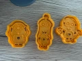 Комплект формички за сладки "Миньоните" (Minions) – 3 броя, снимка 1