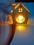 Светеща дървена къщичка с LED светлини , снимка 1