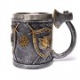 Код 94170 Стилна чаша от полирезин с релефни декорации - герои, мечове, щитове и брадва, снимка 1