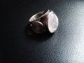 Уникален Винтидж масивен сребърен пръстен с естествен лунен камък ръчна изработка , снимка 1 - Пръстени - 39427573