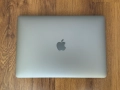 13.3' Apple MacBook Air M1 2020 Space Grey - 8GB RAM/256GB SSD/Бат 12ч., снимка 1