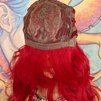 Средна Дължина Наситено Червена Перука с Бретон КОД 9071, снимка 8 - Аксесоари за коса - 42571245