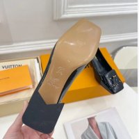 Елегантни обувки на ток LOUIS VUITTON (35-40) - реплика, снимка 3 - Дамски елегантни обувки - 39609609
