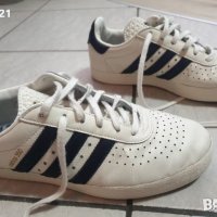 Adidas 350 Limited Edition дамски маратонки 38 номер, снимка 9 - Маратонки - 42886479