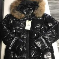 Moncler сребристо, черно, червено яке с естествен косъм на качулката , снимка 2 - Якета - 30697133