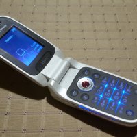 Sony Ericsson Z310i, снимка 1 - Други - 31413007