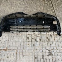 Фар , решетка предна броня, декоративен капак Toyota Yaris, снимка 2 - Части - 36660164