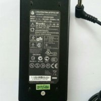Fujitsu  LSE020C2090        20V    4.5A  , снимка 1 - Кабели и адаптери - 32058438