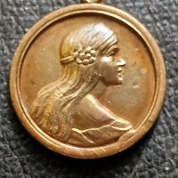 Позлатен Медальон. 50те.г. Италия., снимка 1 - Други ценни предмети - 40767878
