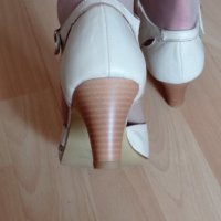 Обувки на ток, снимка 7 - Дамски обувки на ток - 44350001