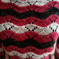 Червен пуловер, снимка 3 - Блузи с дълъг ръкав и пуловери - 38580635