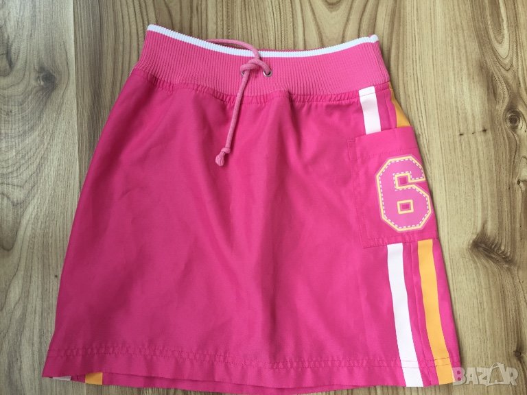 Детска пола GEORGE, size 7/8г. 122/128см, леко сатенирана с кантове от двете страни, много запазена, снимка 1