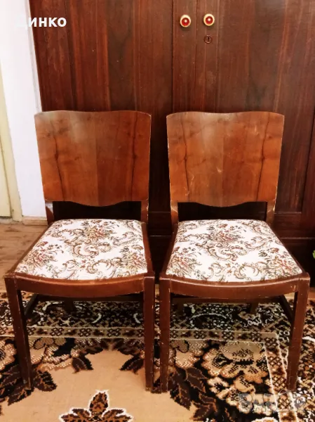 2 тапицирани стола от масив, ретро,винтидж, снимка 1