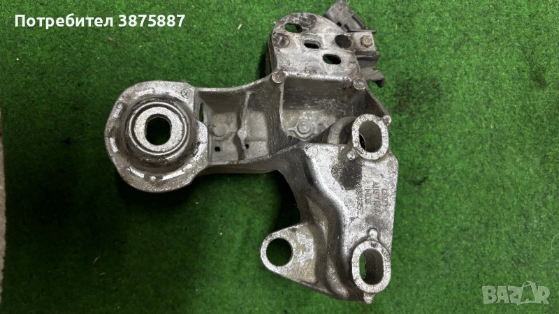 Лапа vw audi 4b0199352, снимка 1