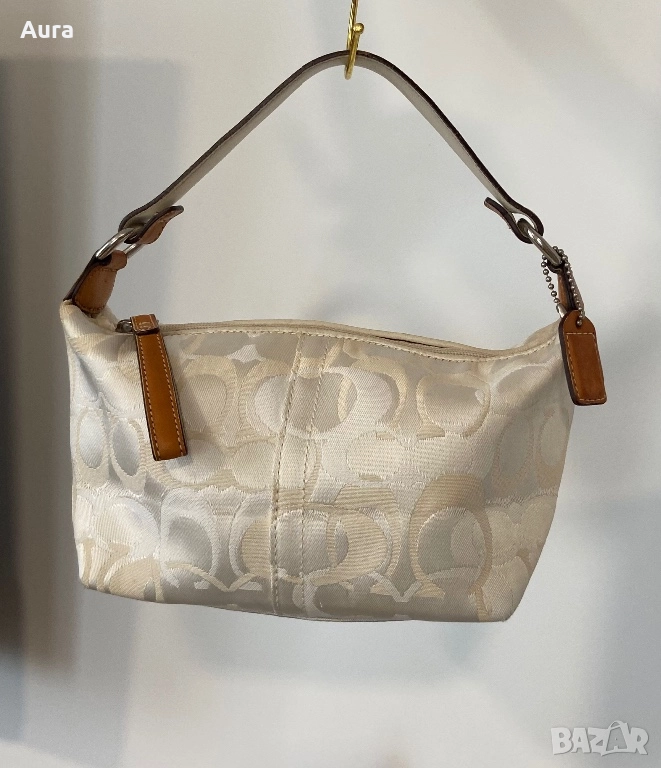 Coach Signature Small Hobo Bag, снимка 1